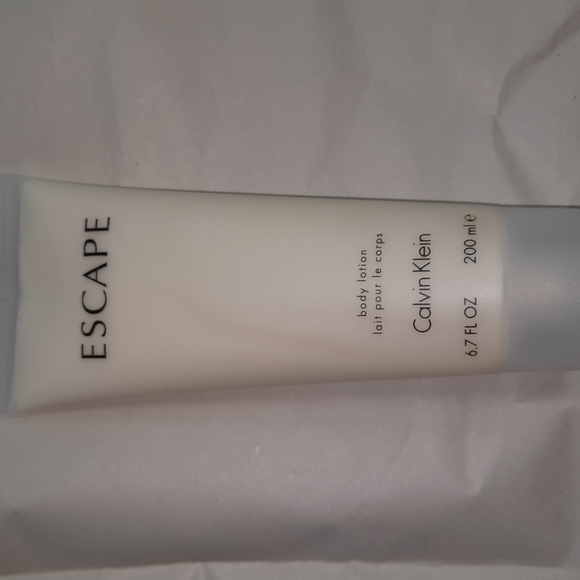 Calvin Klein Bath Body Escape By Calvin Klein Full Size Body